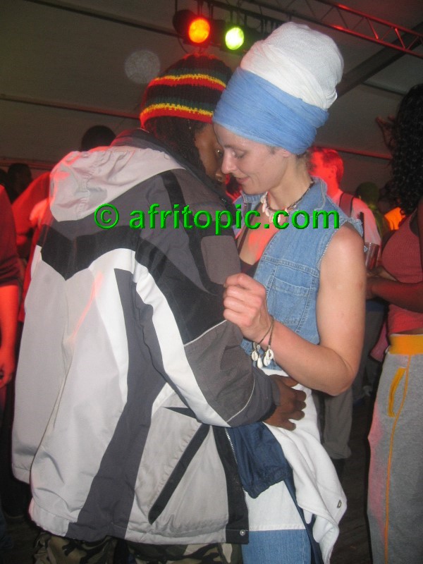 ../Images/afw2006b 097.jpg